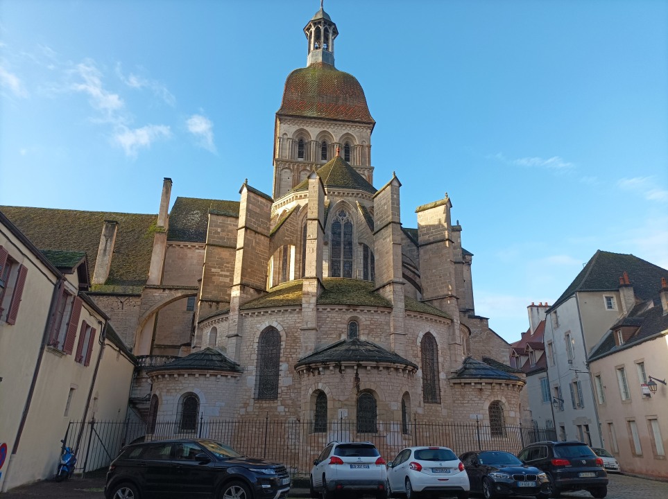 Hospices of Beaune, historic center, the vineyards