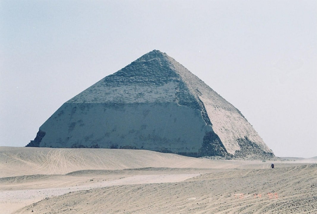 Red Pyramid, Bent Pyramid, Step Pyramid of Djoser, Statue of Ramses II