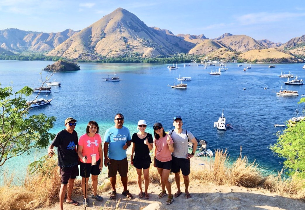 Padar Island sunrise, Pink Beach pink sand, Manta Point snorkeling