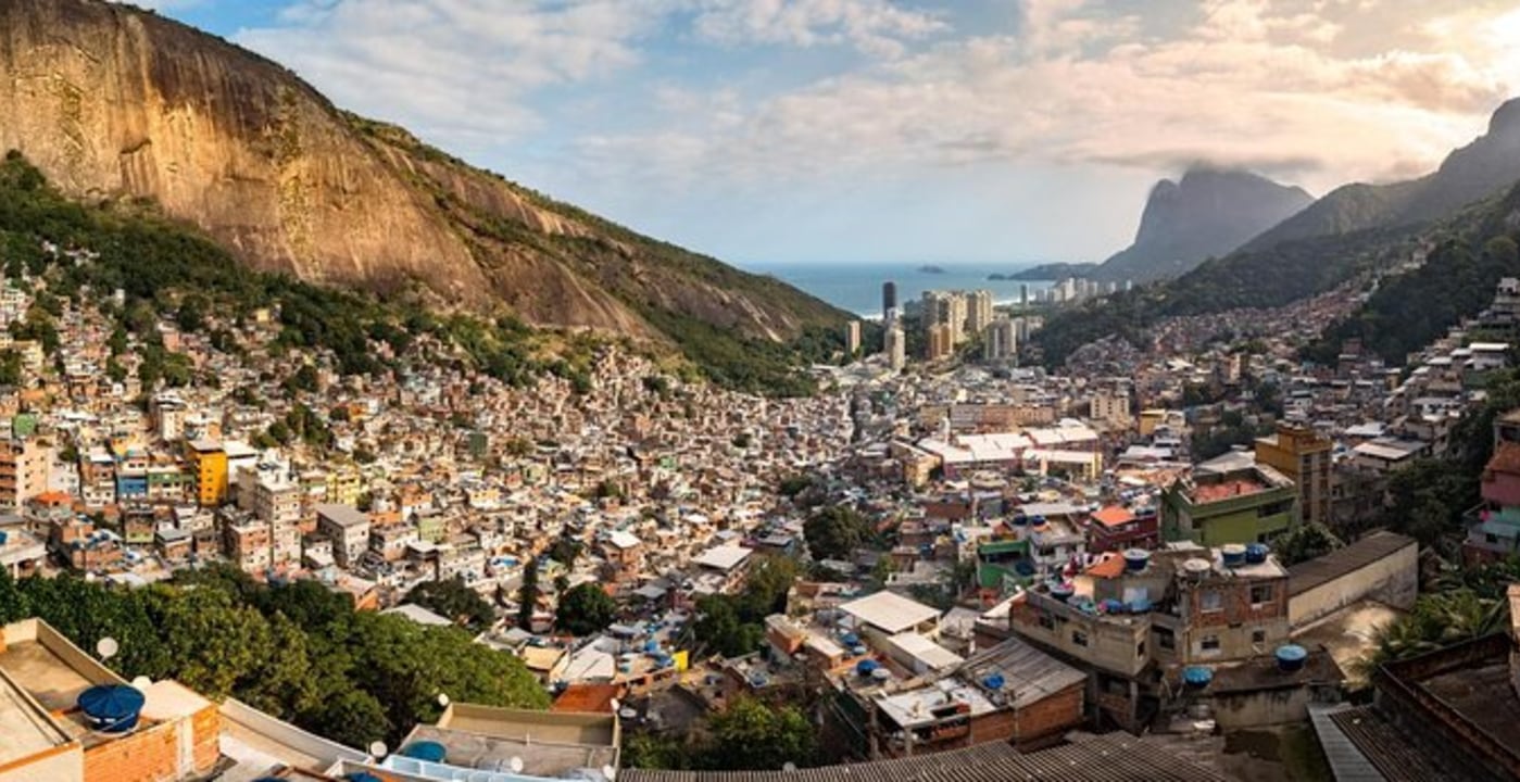 Rocinha's tiny alleyways, local artisans, Rio de Janeiro