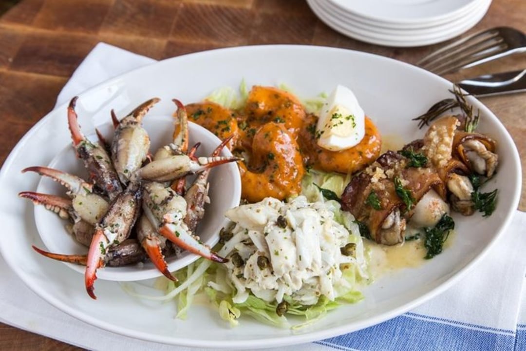 New Orleans restaurants, shared appetizers, desserts and drinks
