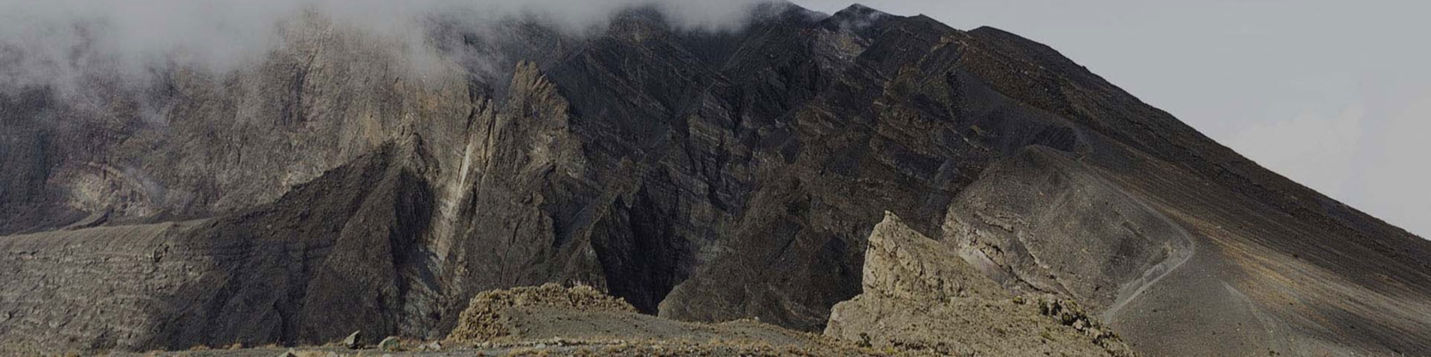 Momella Gate grassy plains, Miriakamba Hut, Saddle Hut ridges, Mount Kilimanjaro sunrise