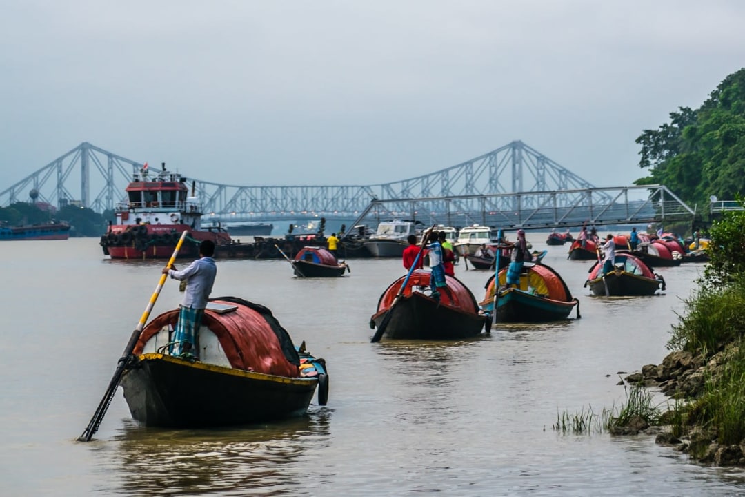 Kalighat Kali Temple, Princep Memorial &amp; Riverfront, Howrah Bridge, Belur Math