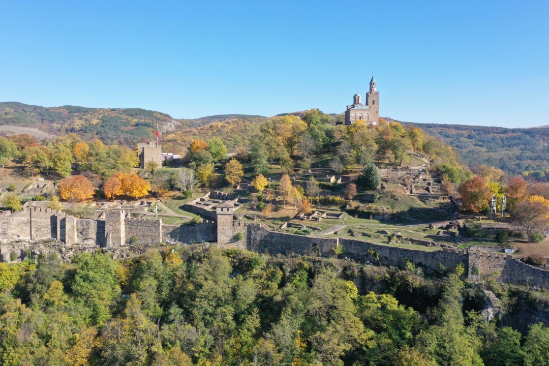Tsarevets Fortress, Baldwin's Tower, Stambolov Bridge over the Yantra River, Samovodska Charshia