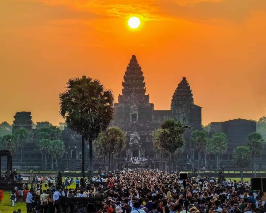 Angkor Wat sunrise, Bayon bas-reliefs, jungle-clad Ta Prohm, Tonle Sap Lake sunset
