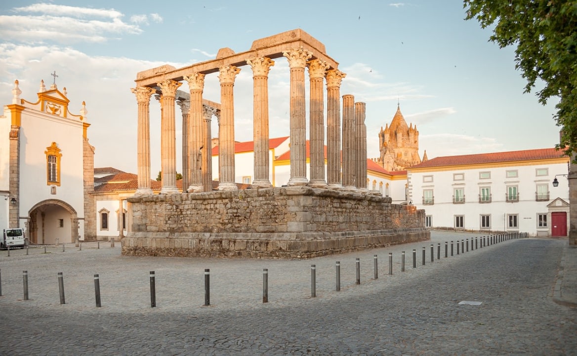 Praça do Giraldo, Temple of Diana, Cathedral of Évora, Évora Roman Baths