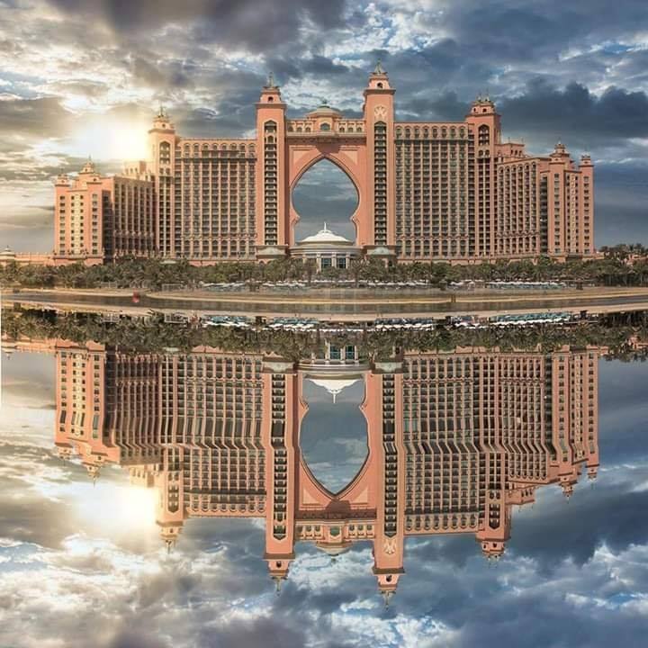 Aquaventure Waterpark, Atlantis The Palm, sharks and rays, private beach