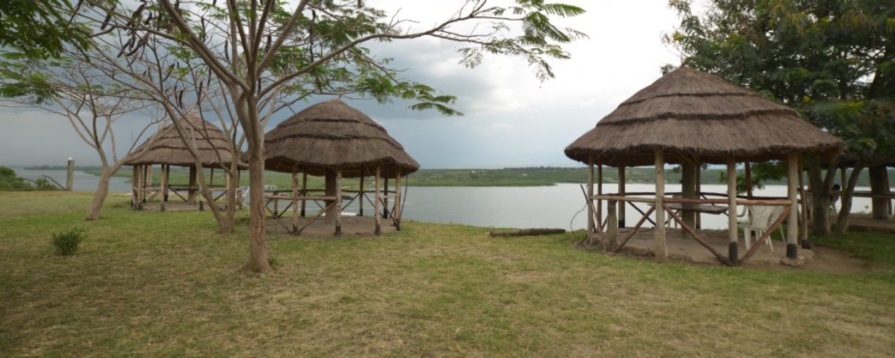 Gorilla trekking in Bwindi Forest, boat trip to Murchison Falls, Lake Bunyonyi islands