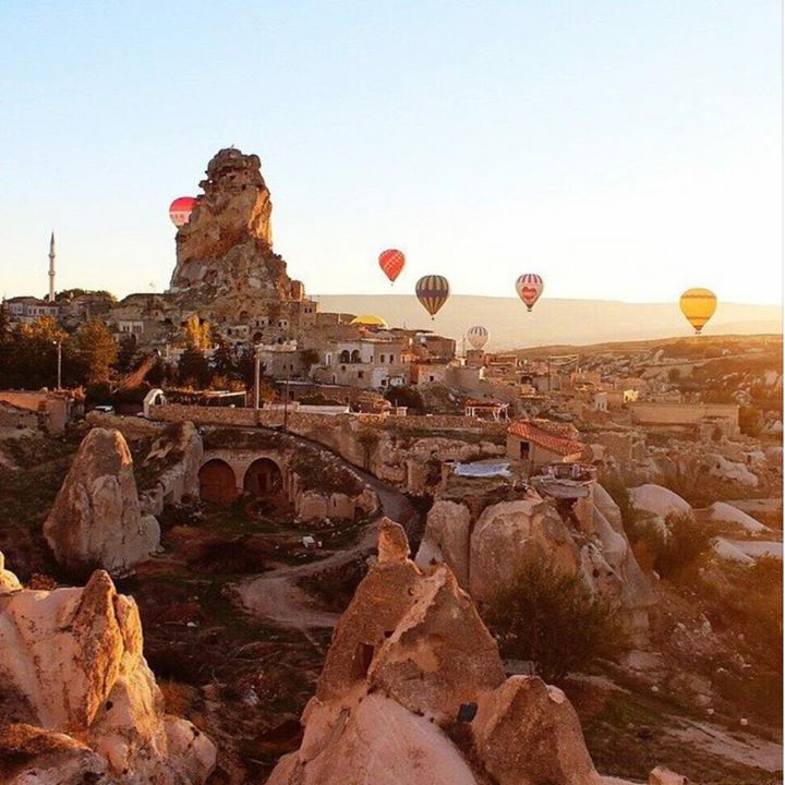 Uçhisar Pigeon Valley, Göreme Esentepe panoramas, Zelve Paşabağlar mushroom-shaped fairy chimneys, Ürgüp Wine Cellars