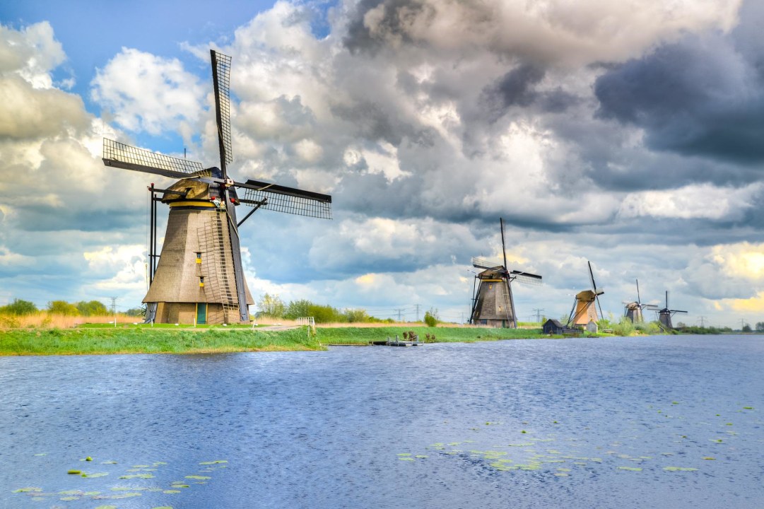 Kinderdijk windmills, Erasmusbrug, Nieuwe Kerk (Delft)