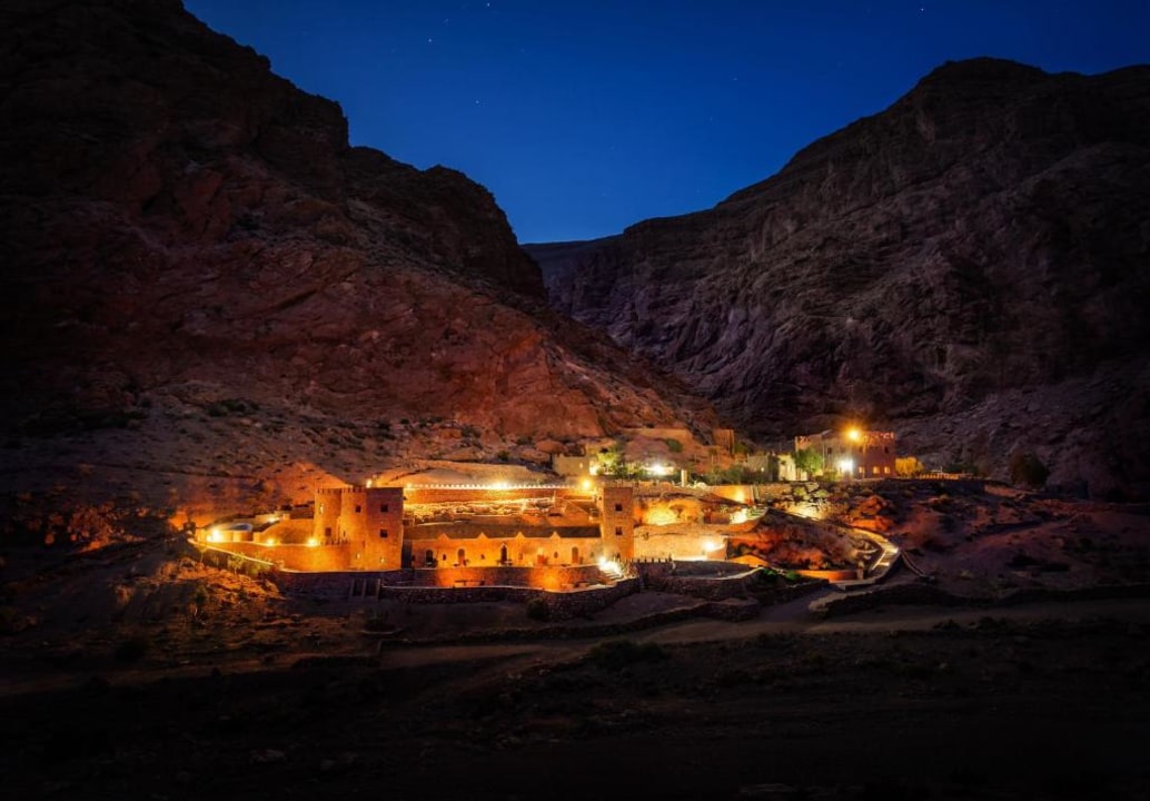 High Atlas Mountains, Tizi n'Tichka pass, Kasbah Ait Ben Haddou, Erg Chebbi dunes