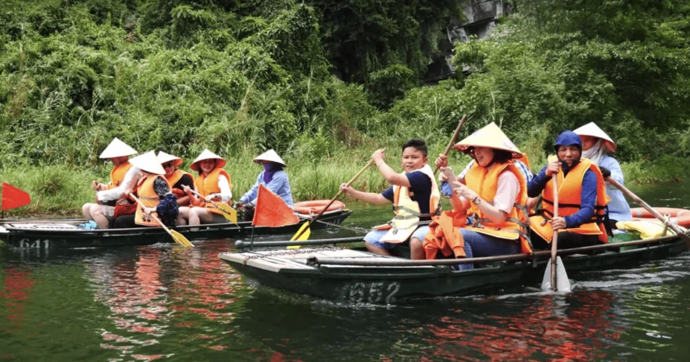 Tràng An river landscape, Dinh King and Le King temples, limestone mountains and rice fields