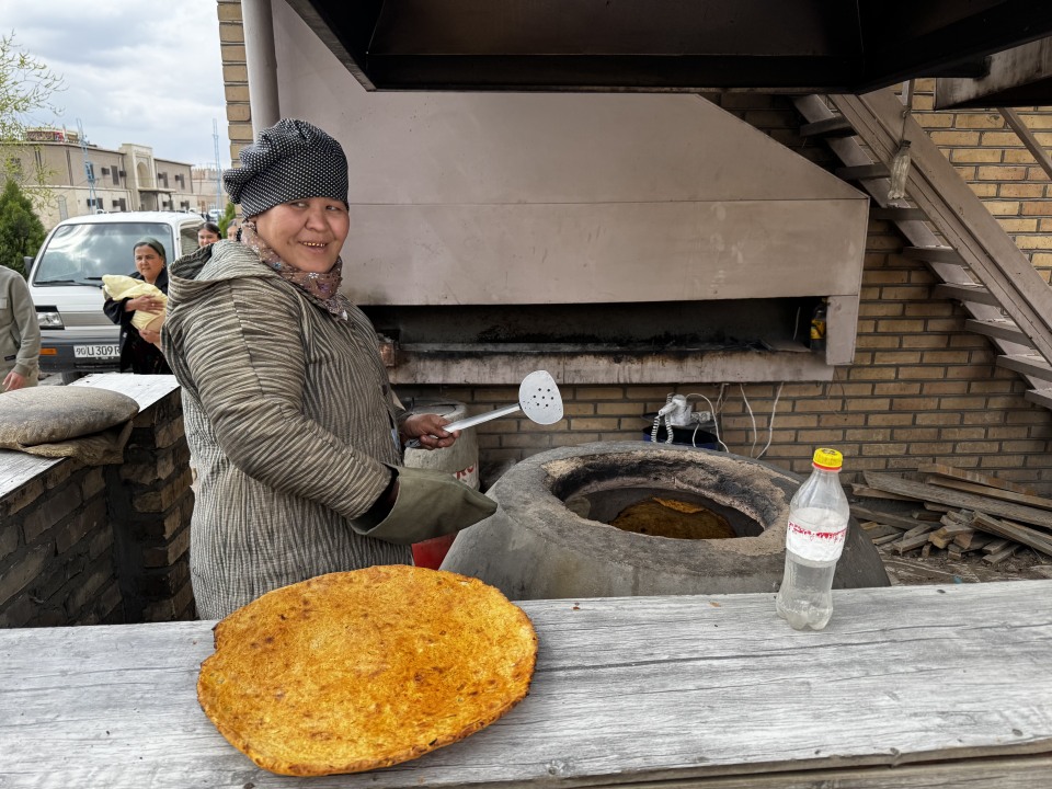 Itchan Kala, courtyard bakery, traditional clay tandir oven, Khivan non