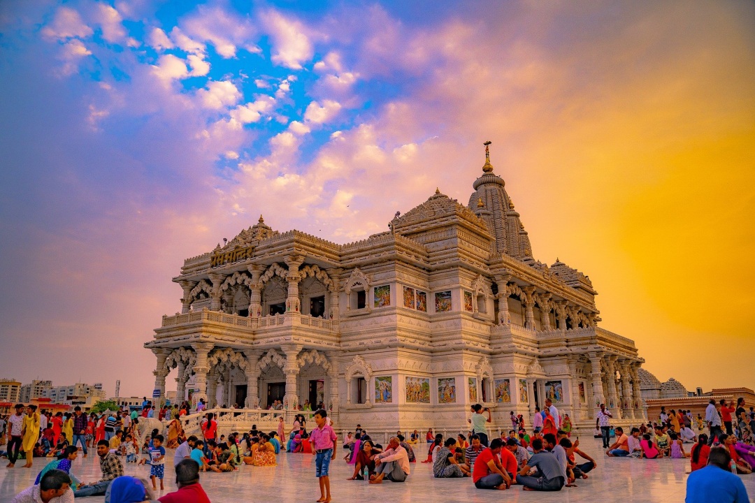 Banke Bihari Temple, Prem Mandir light show, Giriraj, Nidhivan