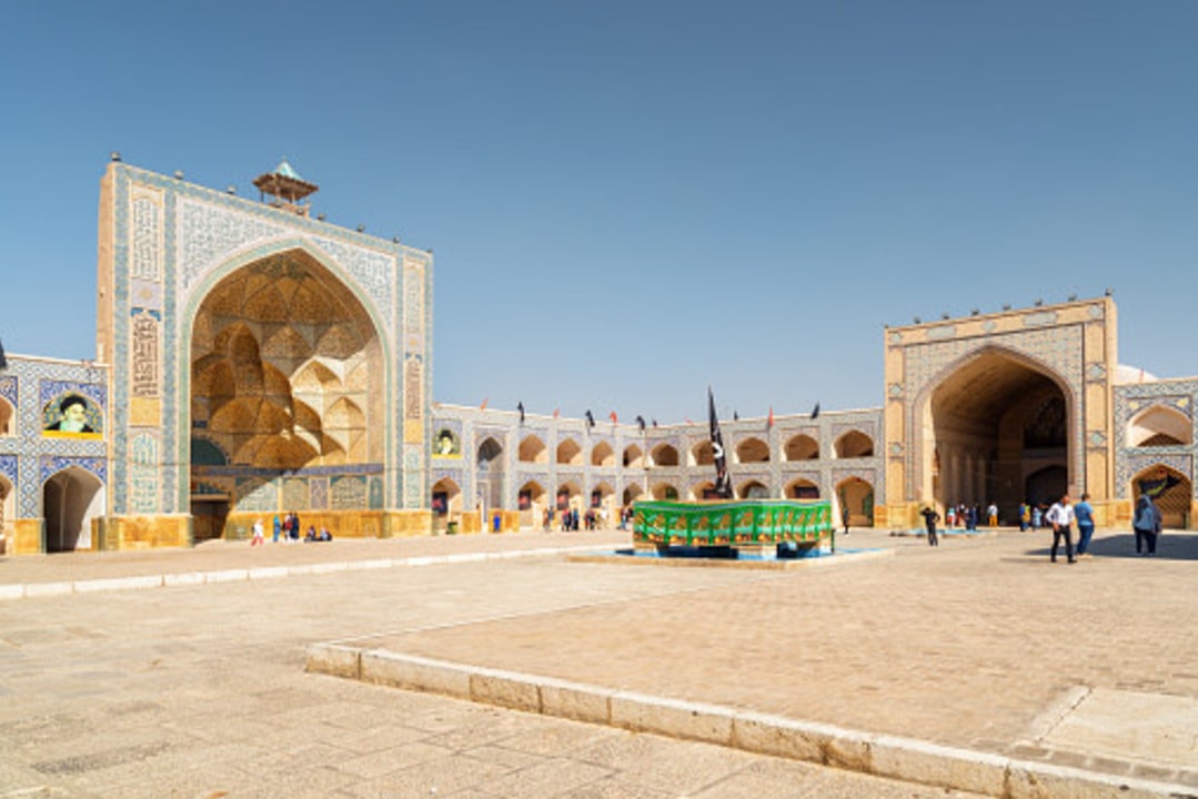 Naghsh-e Jahan Square, Sheikh Lotfollah Mosque, Khaju Bridge