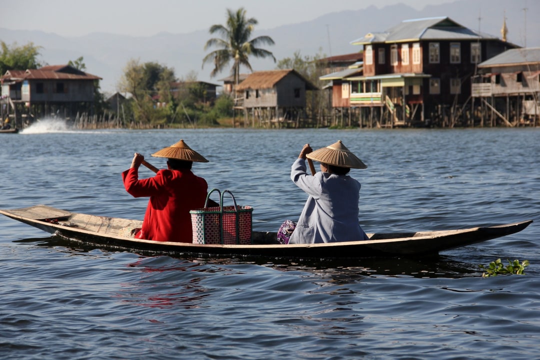 Golden Rock Pagoda, Shwedagon Pagoda, Inle Lake stilt houses, Pindaya Caves