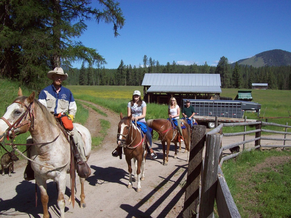 Missoula, Montana ranch, relatively level terrain, surrounding scenery