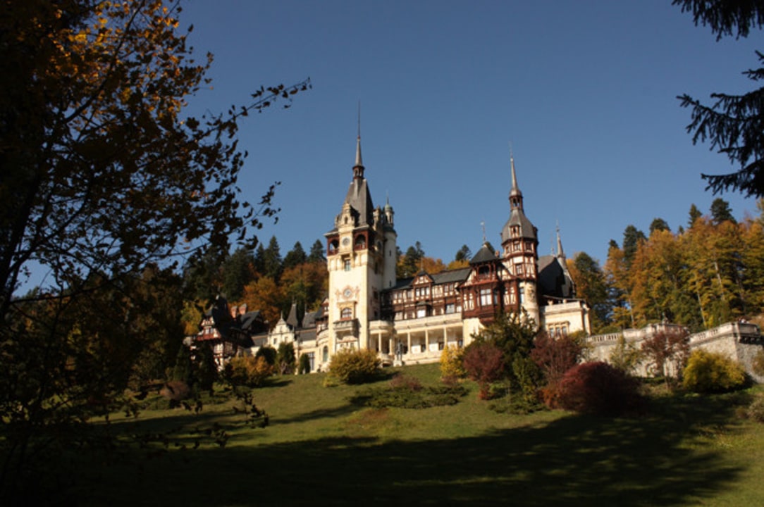 Peleș Castle, Bran Castle, Carpathian Mountains