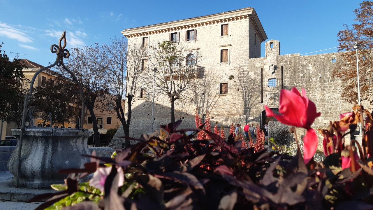 Svetvincenat castle, Dvigrad medieval ruins, Rovinj walking tour, Vodnjan guided walking tour