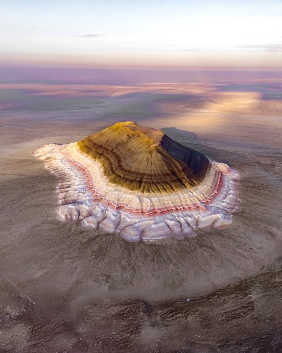 Bozjyra Fangs at sunrise, Tuzbair salt flats, Tiramisu Canyon, Senek Dunes