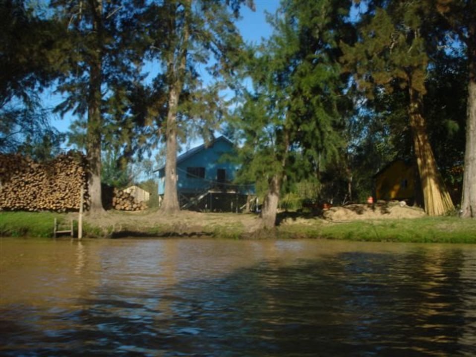 Tigre Delta waterways, Puerto de Frutos waterfront market, San Isidro colonial quarter