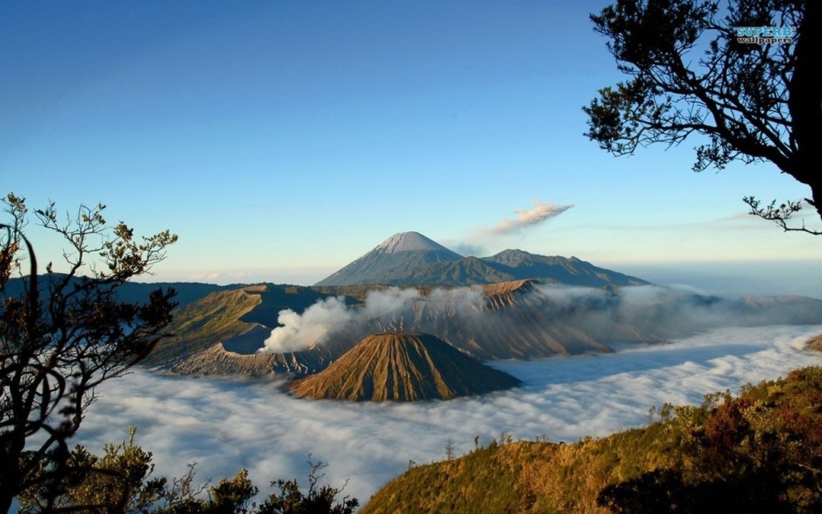 Mount Pananjakan sunrise viewpoint, Bromo Crater, Ijen Crater