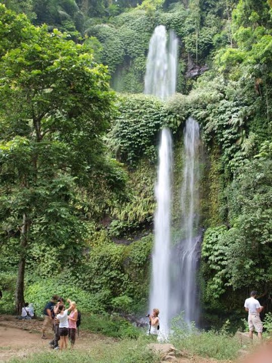 Malimbu Beach, Gili Islands, Sendang Gile Waterfall