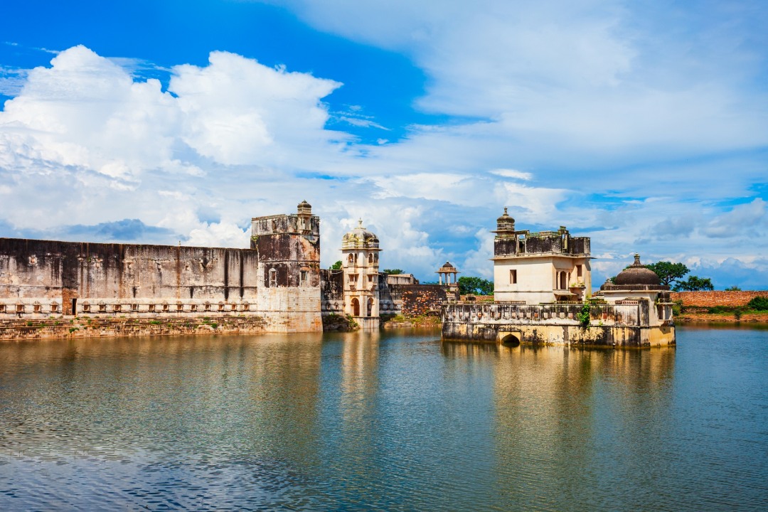 Chittorgarh Fort, Vijaya Stambha, Padmini Palace