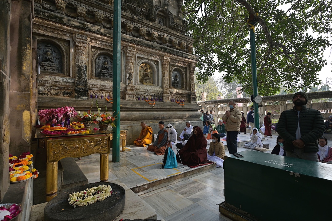 Mahabodhi Temple, Bodhi Tree, sacred lotus pond, 80-foot Great Buddha Statue