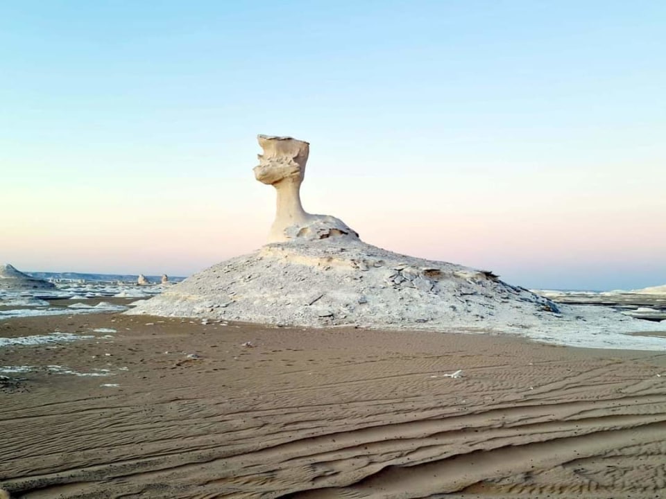 Bahariya Oasis, Crystal Mountain, White Desert, Black Desert