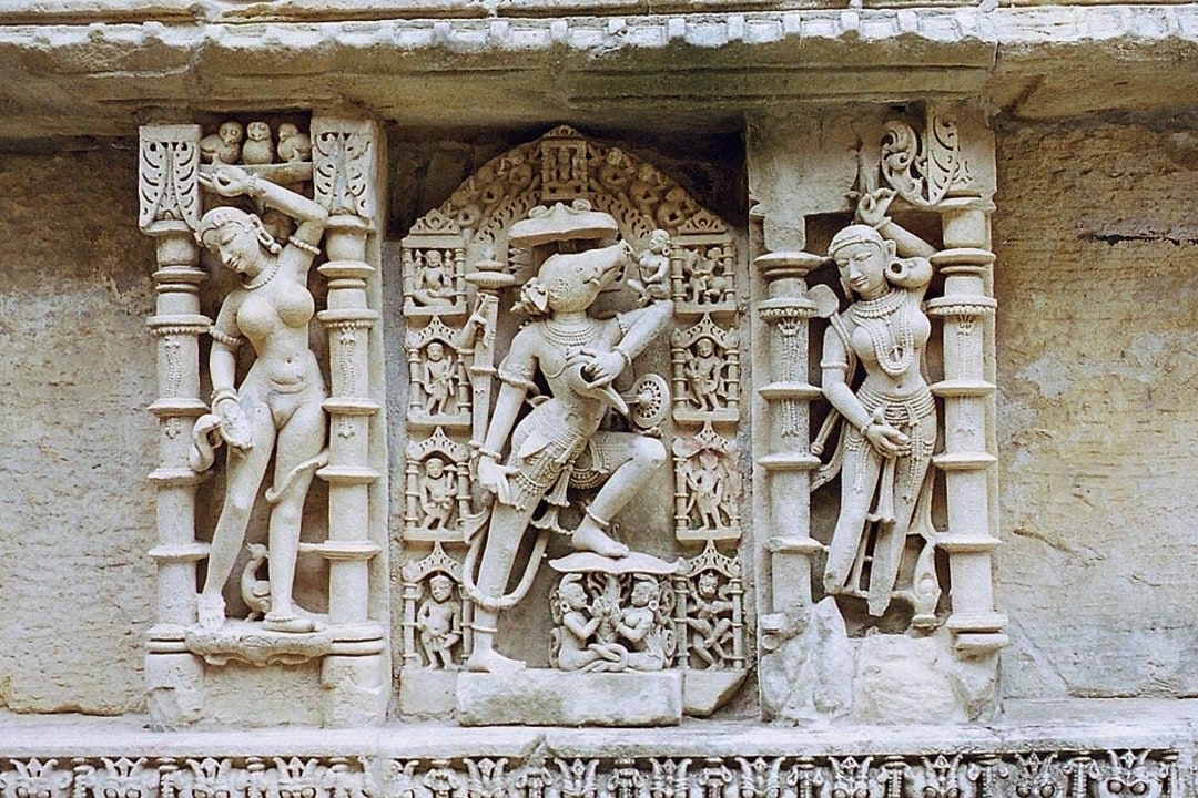Patola House Museum, Rani ki Vav stepwell, Modhera Sun Temple