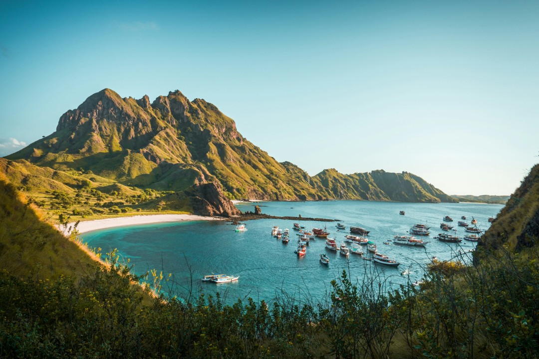 Padar Island viewpoints, Pink Beach snorkel sites, Komodo Island trekking