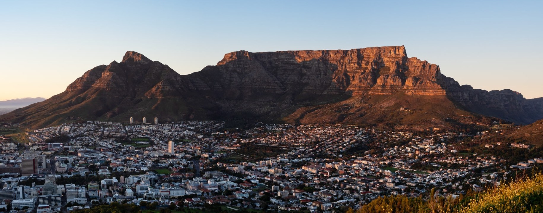 Table Mountain plateau, Signal Hill ridge, Stellenbosch vineyards