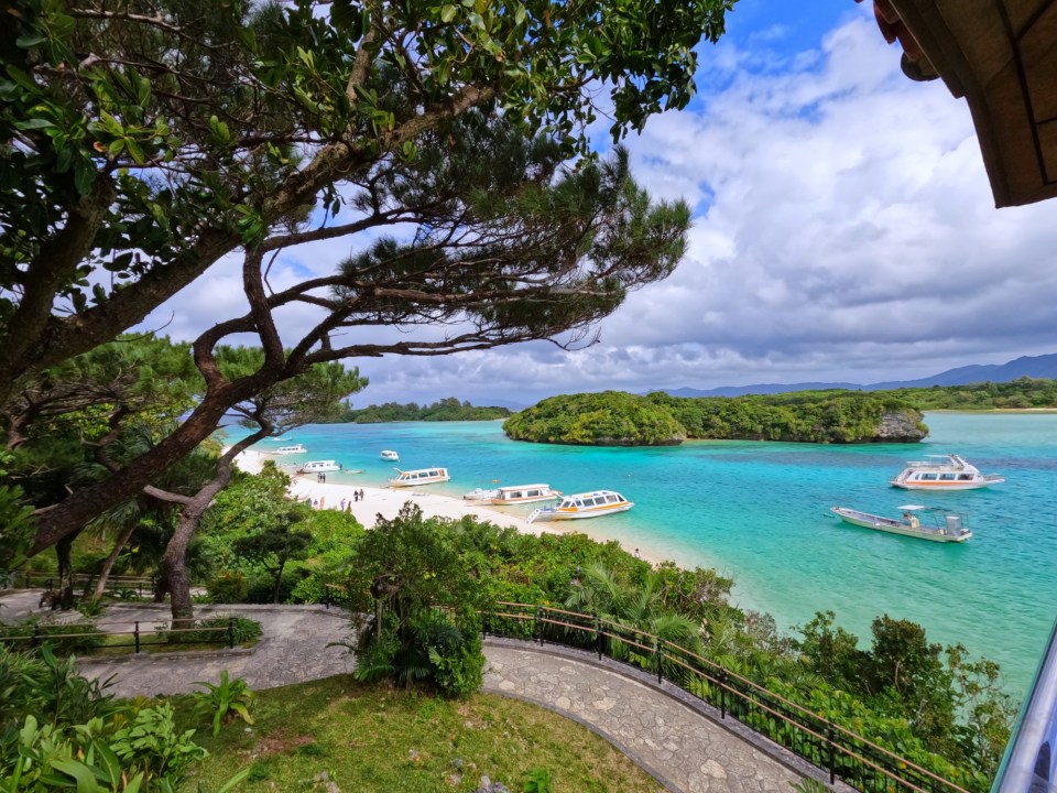 Kabira Bay, Oganzaki Lighthouse, Yaima Village, Banna Park View