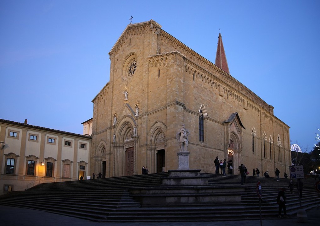 Arezzo Cathedral, Piazza Grande, Corso Italia
