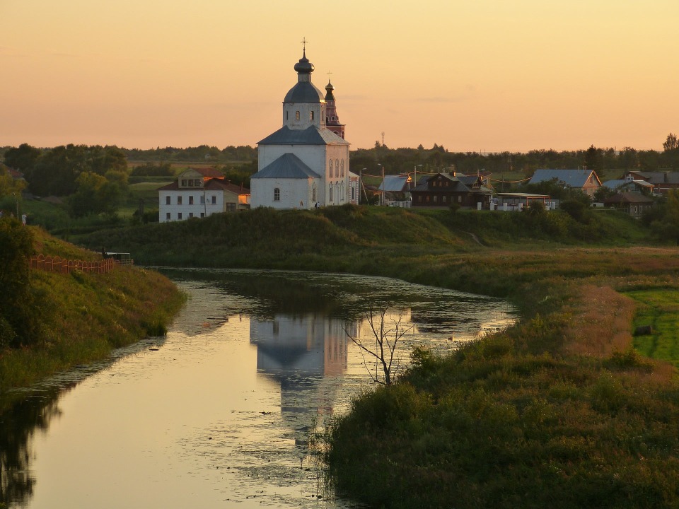 white-stoned Suzdal Kremlin, Museum of Wooden Architecture, Nativity of the Virgin Cathedral, Holy Intercession Convent