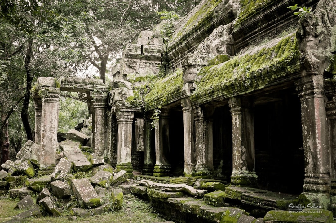 Angkor Wat, Bayon and Baphuon, Phnom Kulen reclining Buddha, Tonle Sap and Kompong Phluk