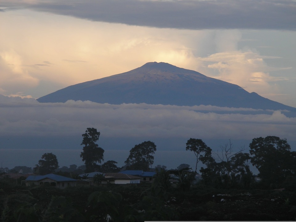 Bimbia, Nichols' Island, Mount Cameroon, Idenau beaches