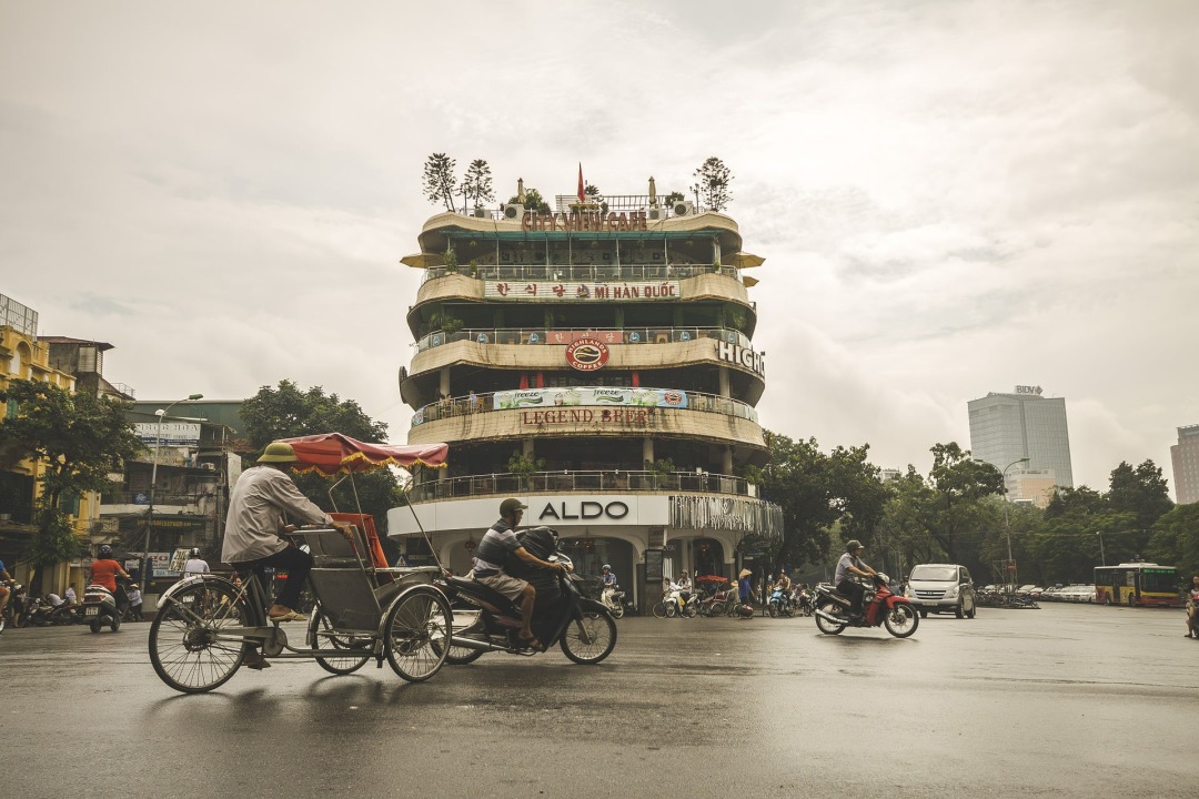 Tam Cốc – Bích Động, Ngo Dong River boat ride, Hoa Lư Ancient Capital