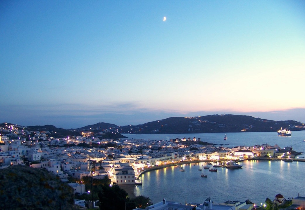 the lighthouse, Agios Yiannis, Kalafatis Beach, Little Venice (Mykonos)