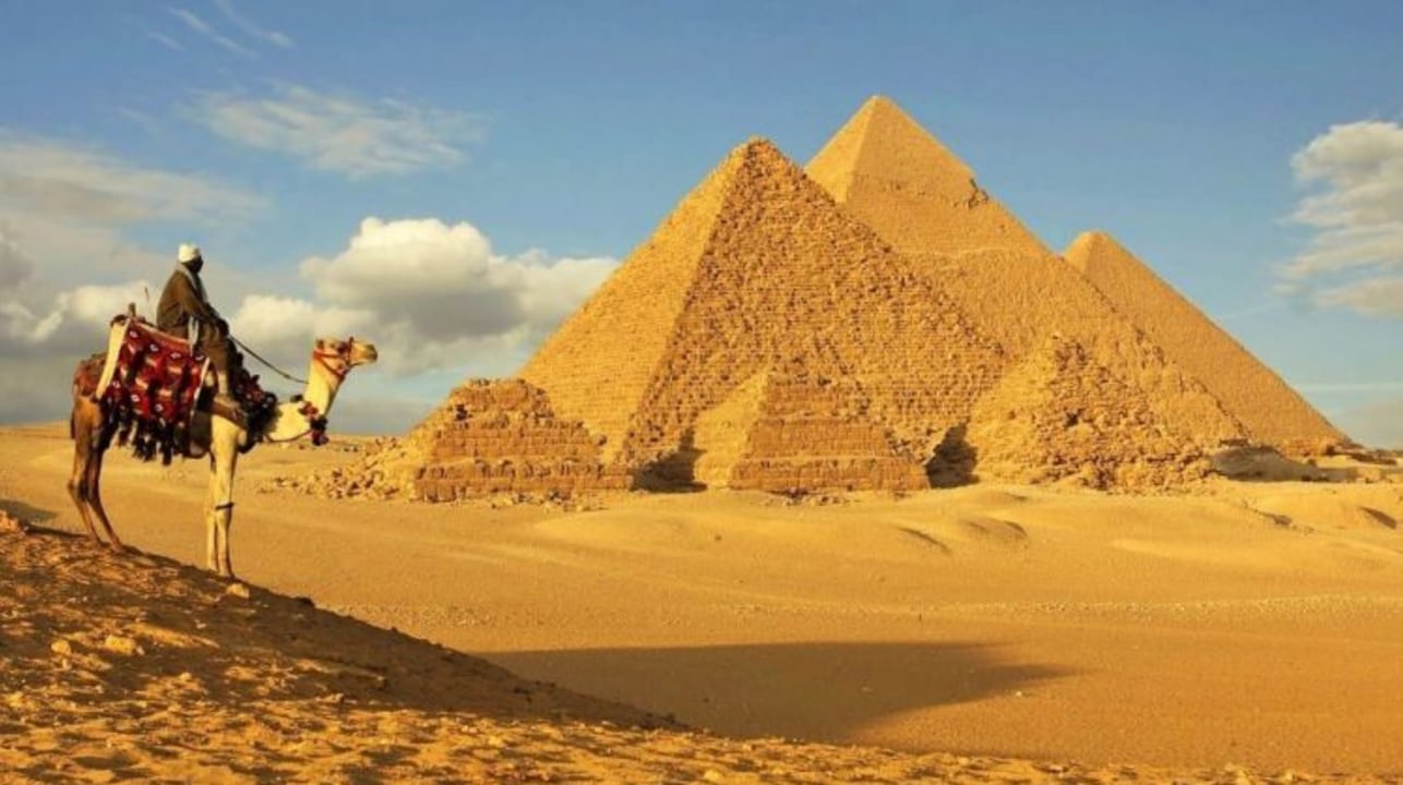 Giza Plateau, Great Sphinx of Giza, Pyramid of Djoser, Memphis