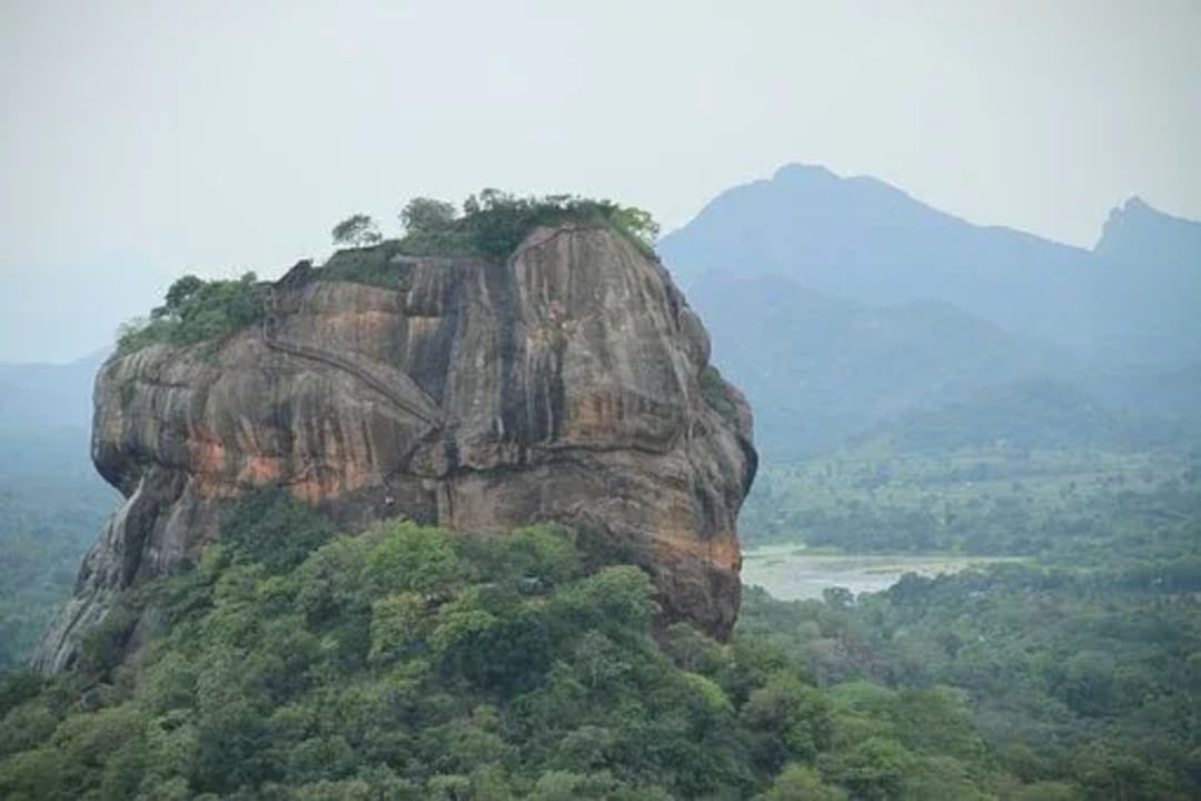 Pinnawala Elephant Orphanage, Kandalama Lake, Sigiriya Rock Citadel, Galle Fort