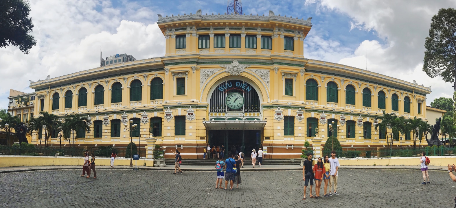 Ngoc Hoang Temple, Saigon Central Post Office, Notre-Dame Cathedral Basilica of Saigon, Ho Thi Ky Flower Market