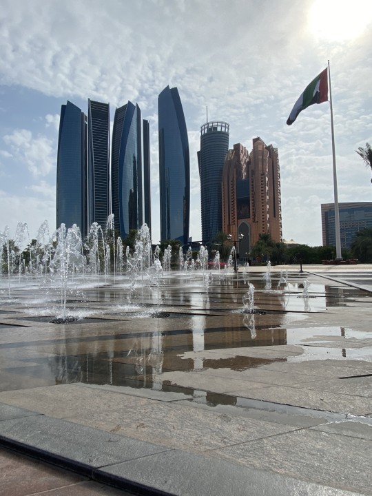 Sheikh Zayed Grand Mosque, Louvre Abu Dhabi, Dates Market, Yas Island