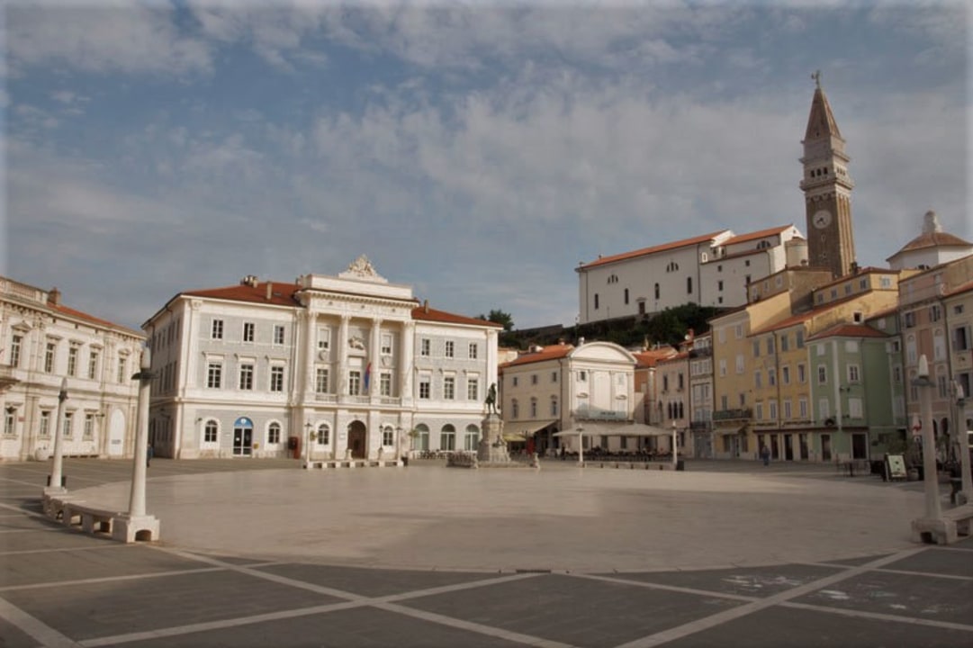 narrow streets of Punta, Tartini Square, Benečankas House, Saint Georges Church