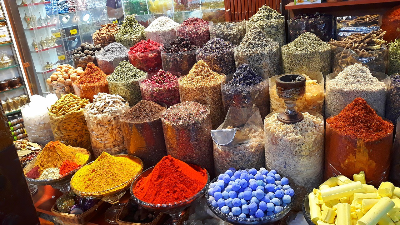 Souks of Old Dubai, Sheikh Zayed Grand Mosque, Louvre Abu Dhabi, Burj Khalifa