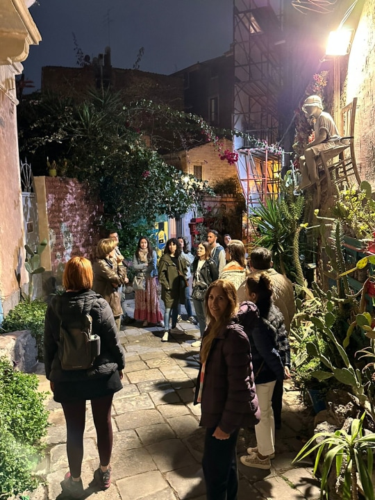 Fish Market stalls, Castello Ursino, nightlife-lined San Berillo Art District