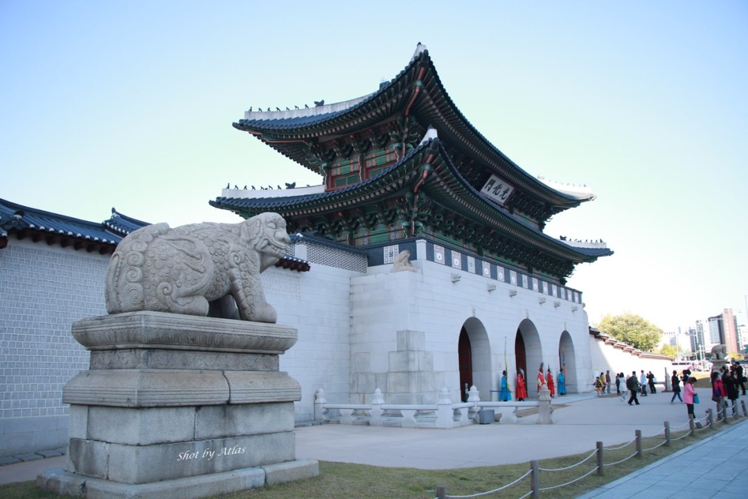 Gyeongbokgung Palace, Bukchon Hanok Village, Han River and Banpo Bridge