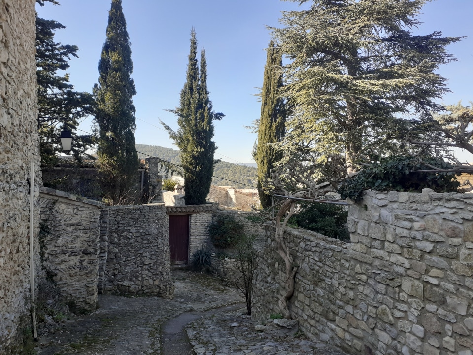Haute Ville, Castle of the Counts of Toulouse, Cathedral Sainte-Marie de l'Assomption, Mont Ventoux