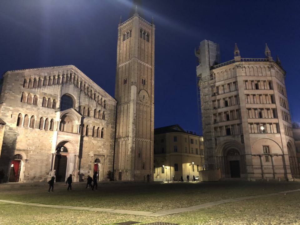 Main Square, Cathedral Square, Opera House façade, Ducal Garden